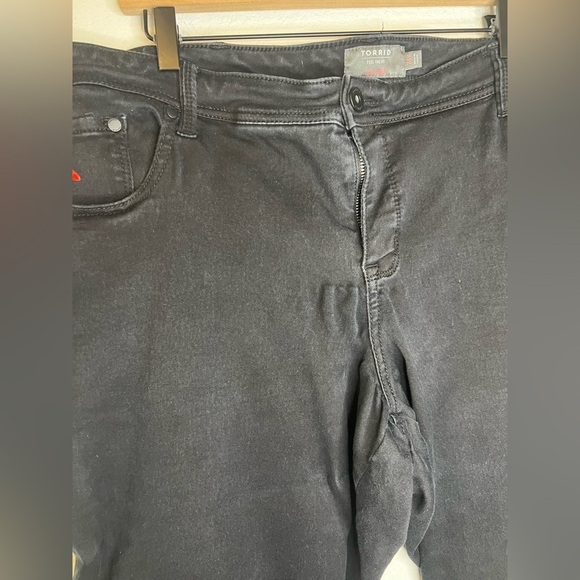 Torrid Black Straight Leg Jeans Classic - Picture 2 of 5